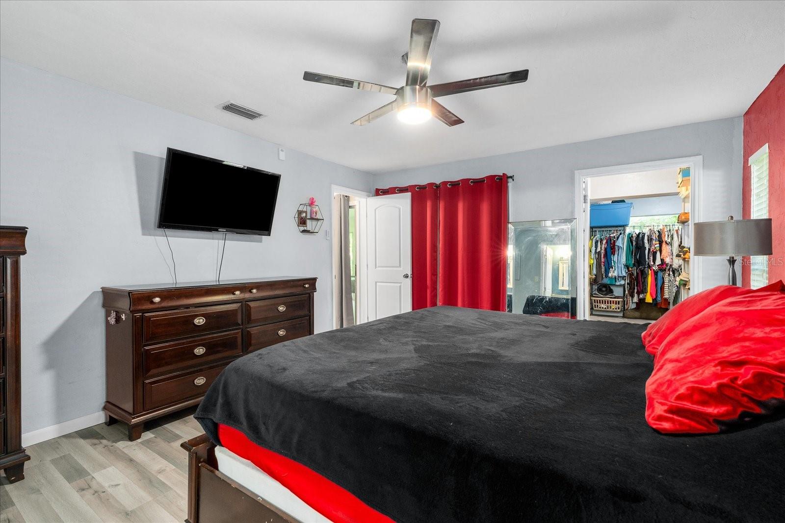 424 NW 101ST ST E, GAINESVILLE, FL, 32607