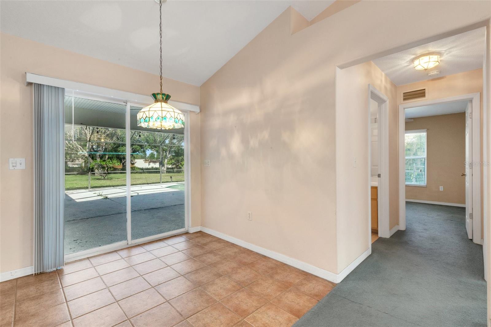 835 70TH DR E, SARASOTA, FL, 34243