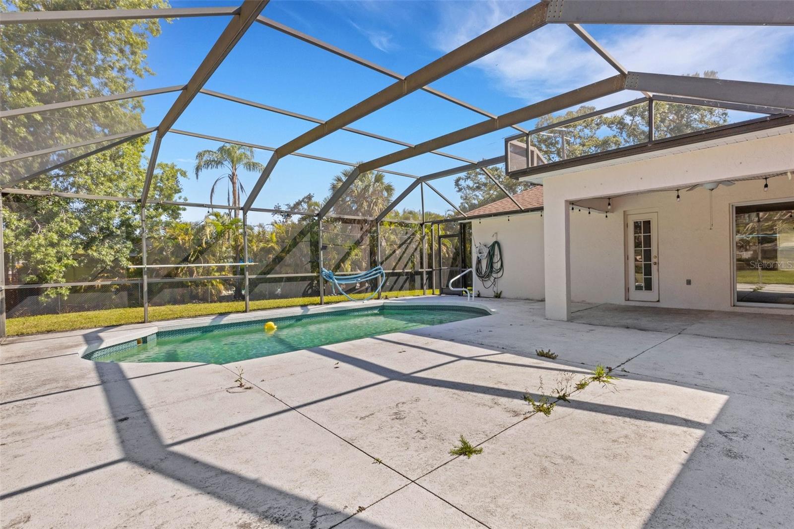 835 70TH DR E, SARASOTA, FL, 34243