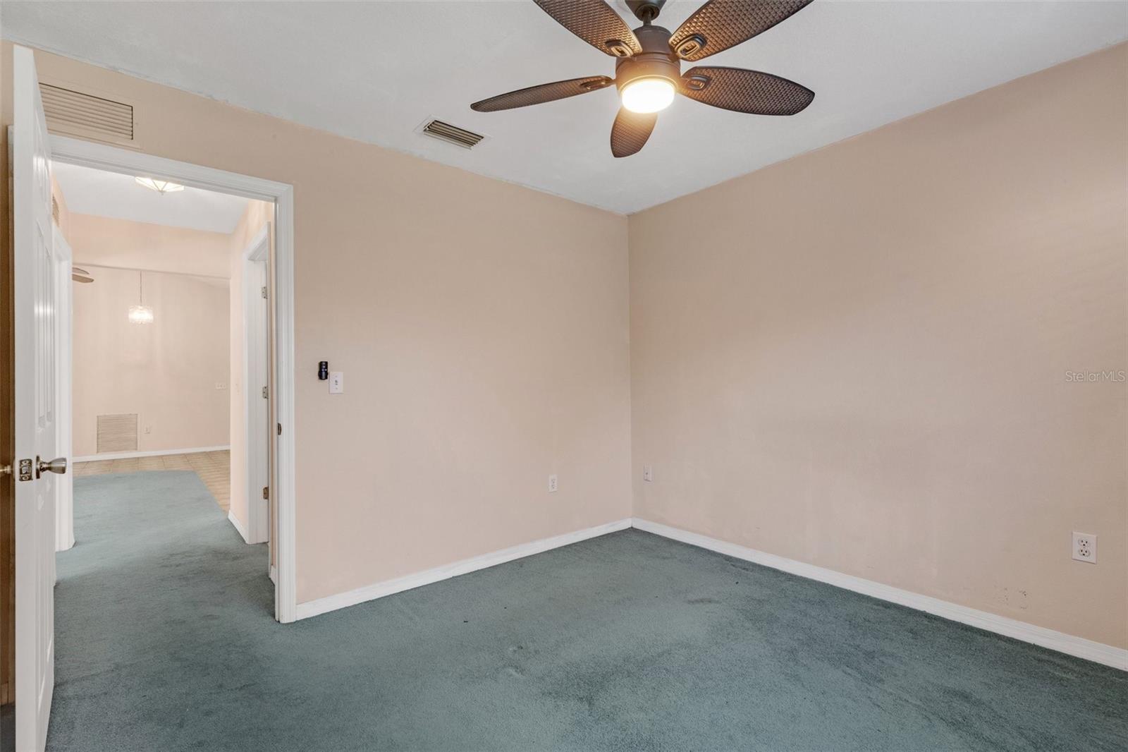 835 70TH DR E, SARASOTA, FL, 34243