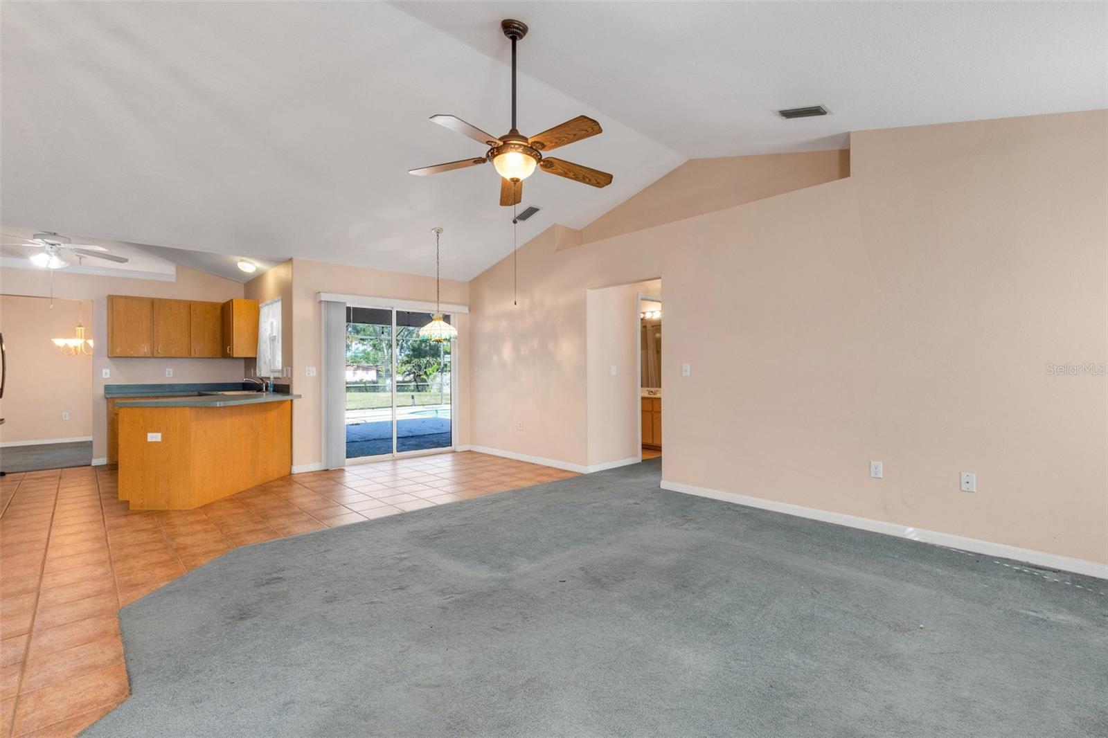 835 70TH DR E, SARASOTA, FL, 34243