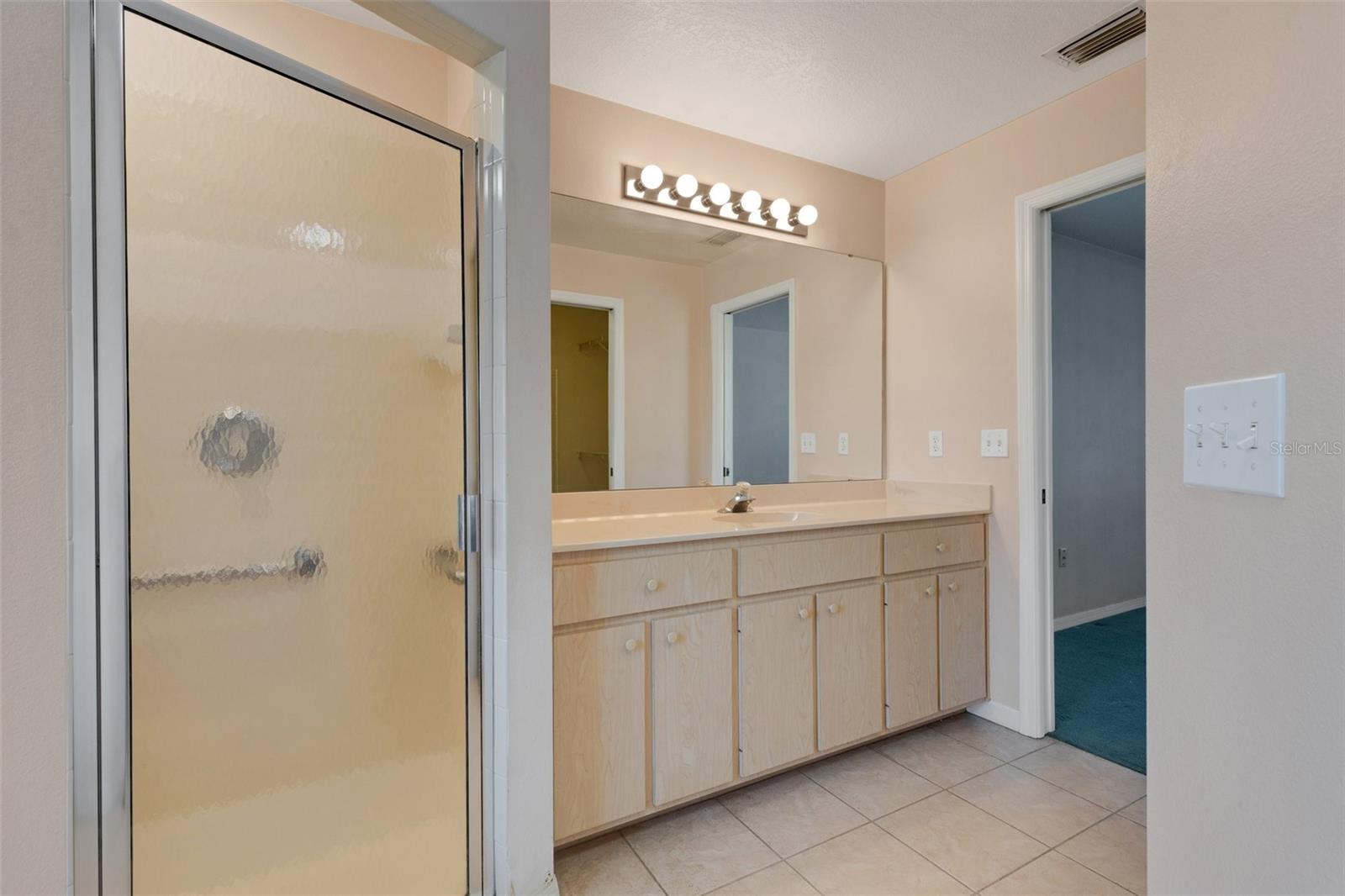 835 70TH DR E, SARASOTA, FL, 34243