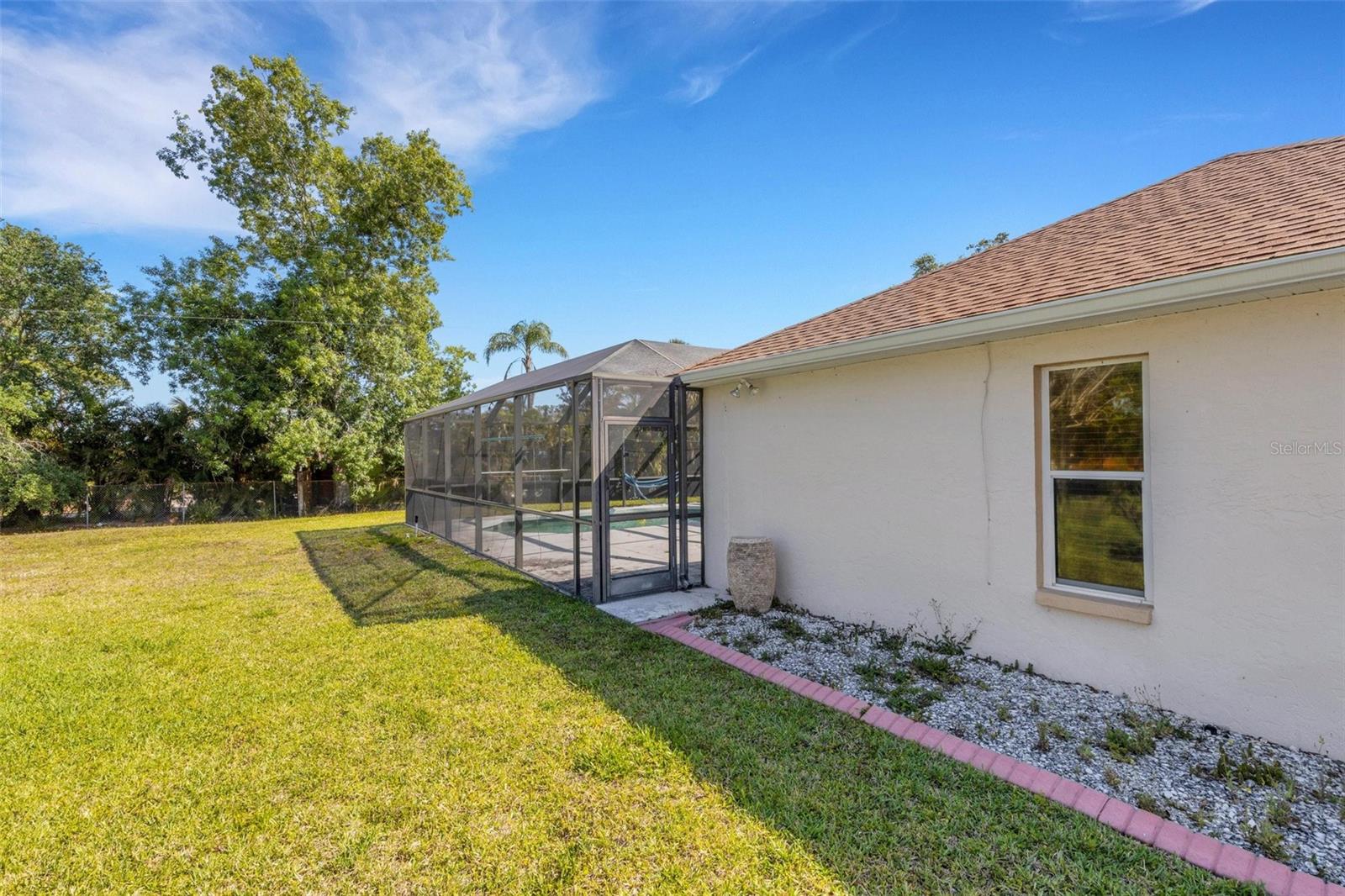 835 70TH DR E, SARASOTA, FL, 34243