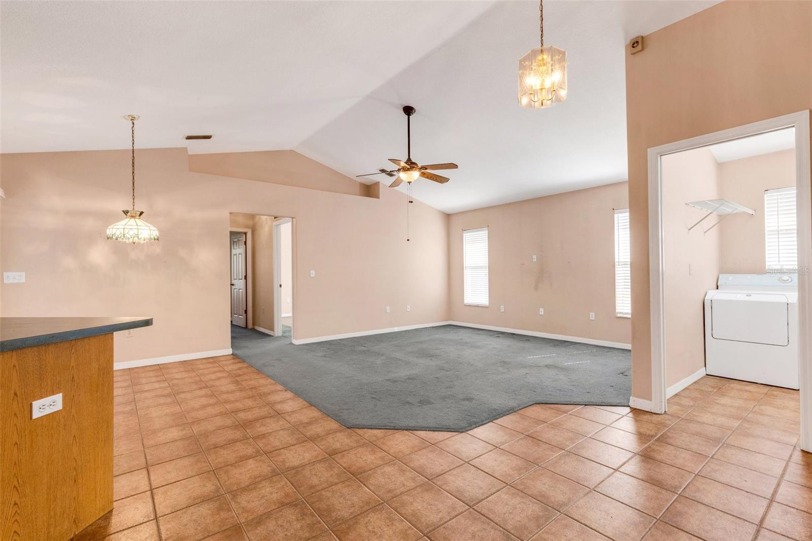 835 70TH DR E, SARASOTA, FL, 34243