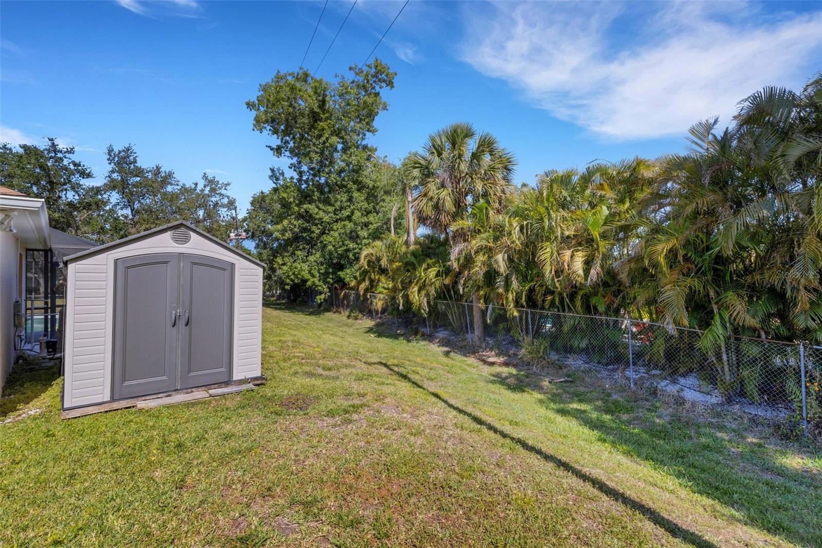 835 70TH DR E, SARASOTA, FL, 34243