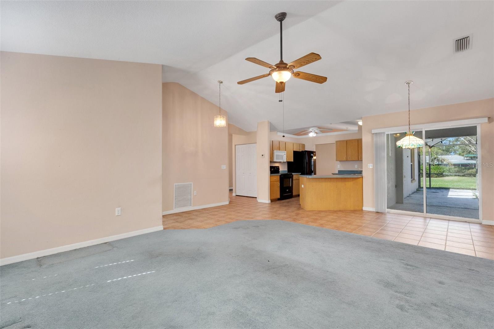 835 70TH DR E, SARASOTA, FL, 34243