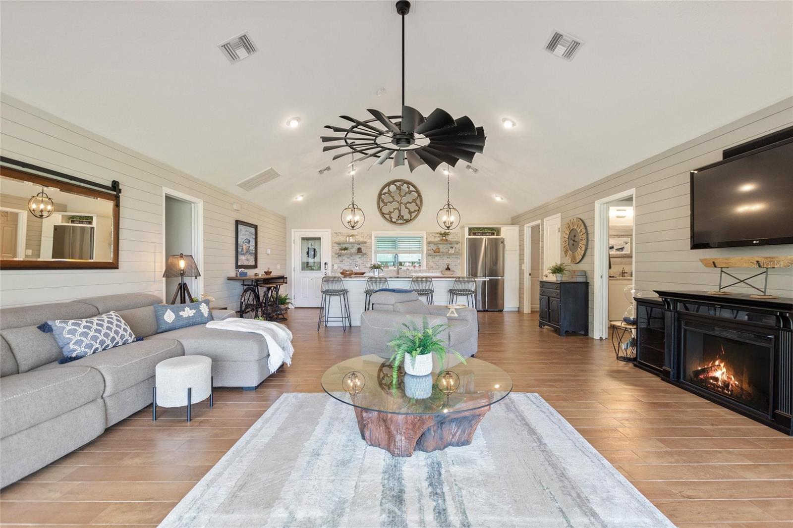 1395 S LAKE REEDY BLVD, FROSTPROOF, FL, 33843