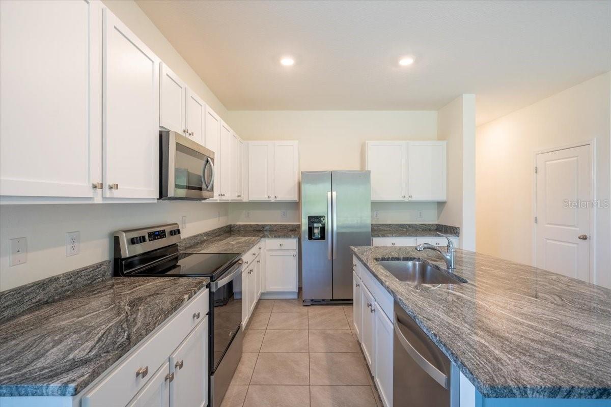 1926 PLEASANT MAPLE CT, BRADENTON, FL, 34211