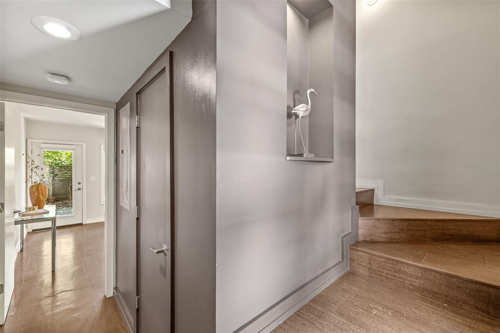 106 FAREHAM PL N, ST PETERSBURG, FL, 33701