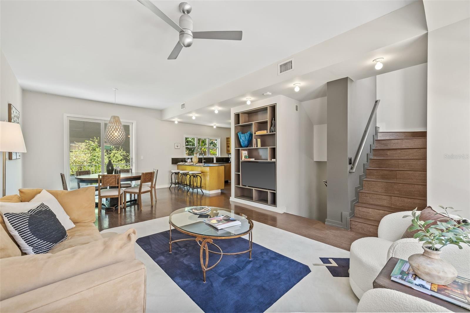 106 FAREHAM PL N, ST PETERSBURG, FL, 33701