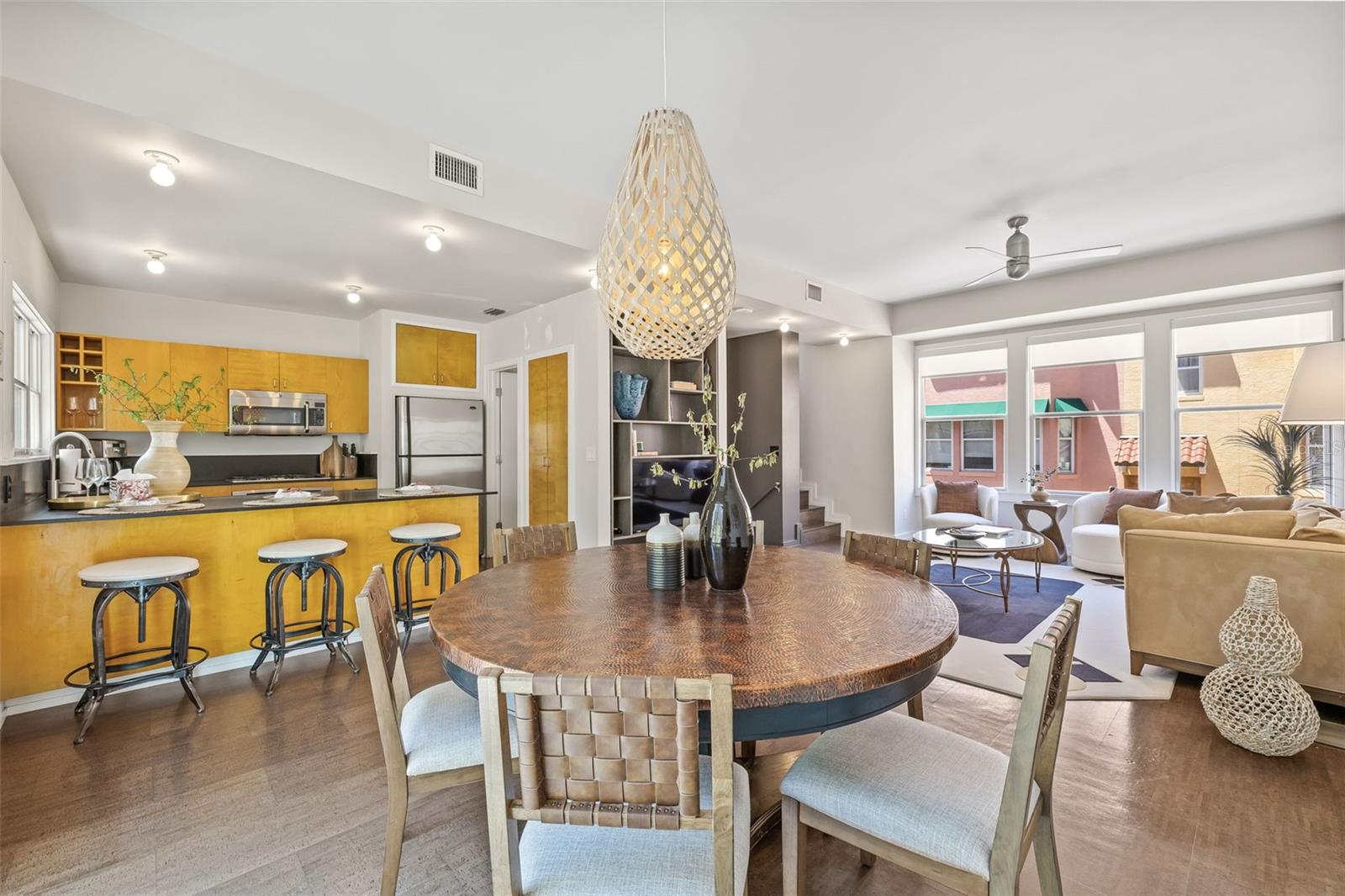 106 FAREHAM PL N, ST PETERSBURG, FL, 33701