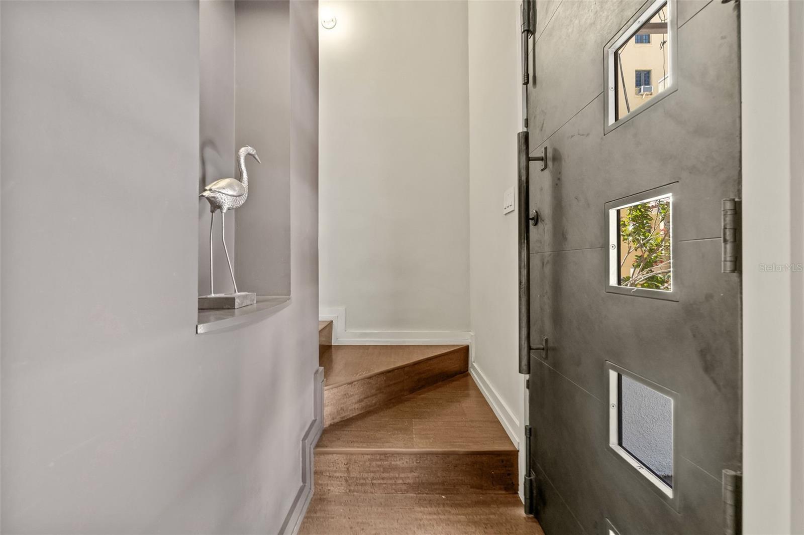 106 FAREHAM PL N, ST PETERSBURG, FL, 33701