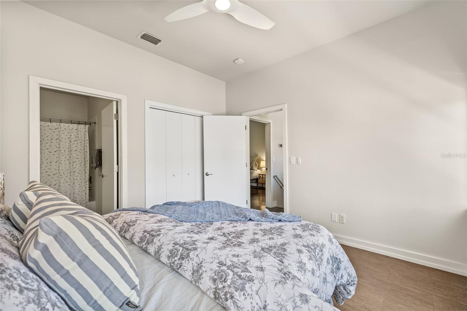 106 FAREHAM PL N, ST PETERSBURG, FL, 33701