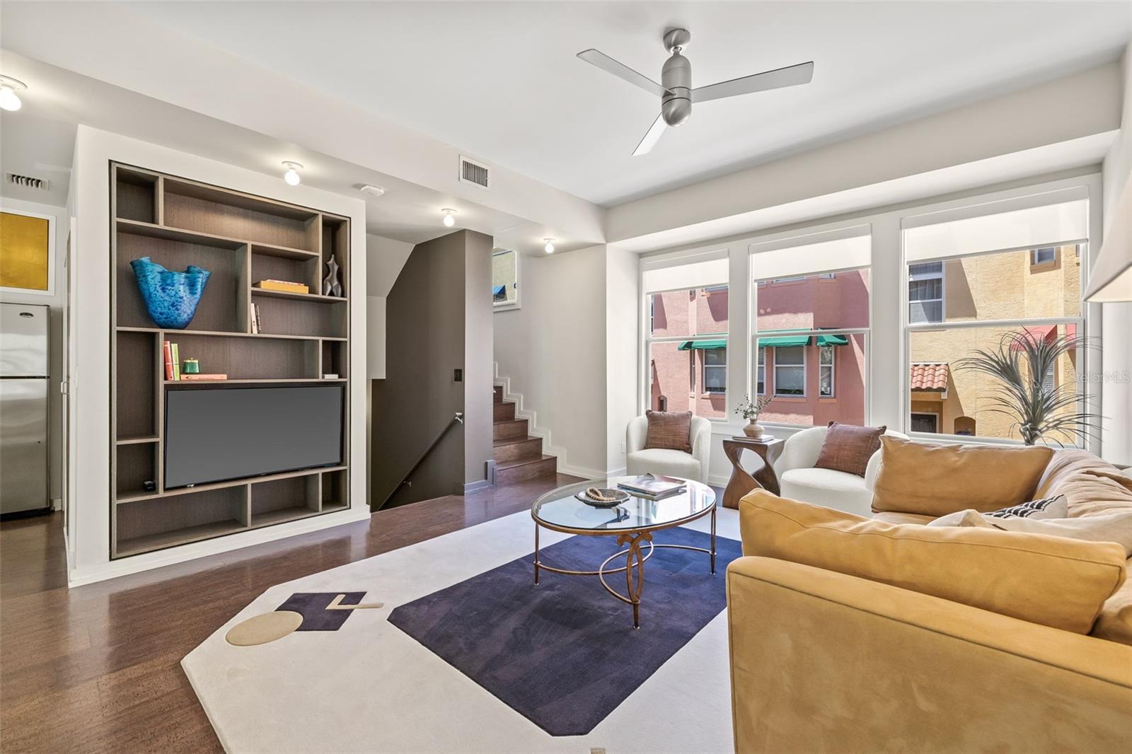 106 FAREHAM PL N, ST PETERSBURG, FL, 33701