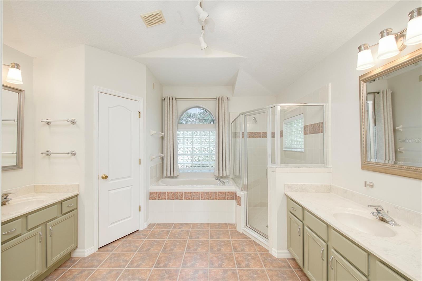 987 PRINCETON DR, CLERMONT, FL, 34711