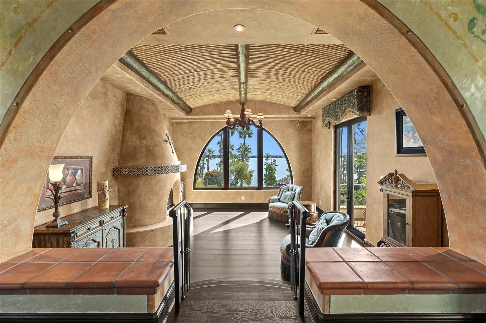 TB8379435 Property Photo