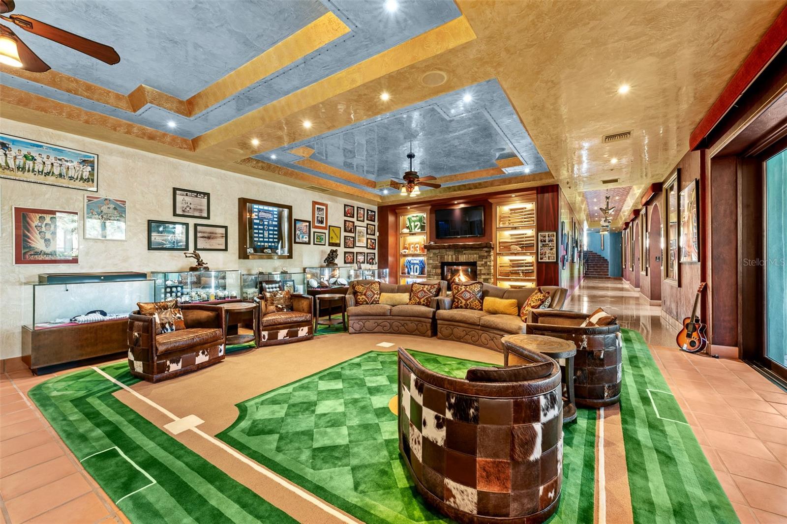 TB8379435 Property Photo