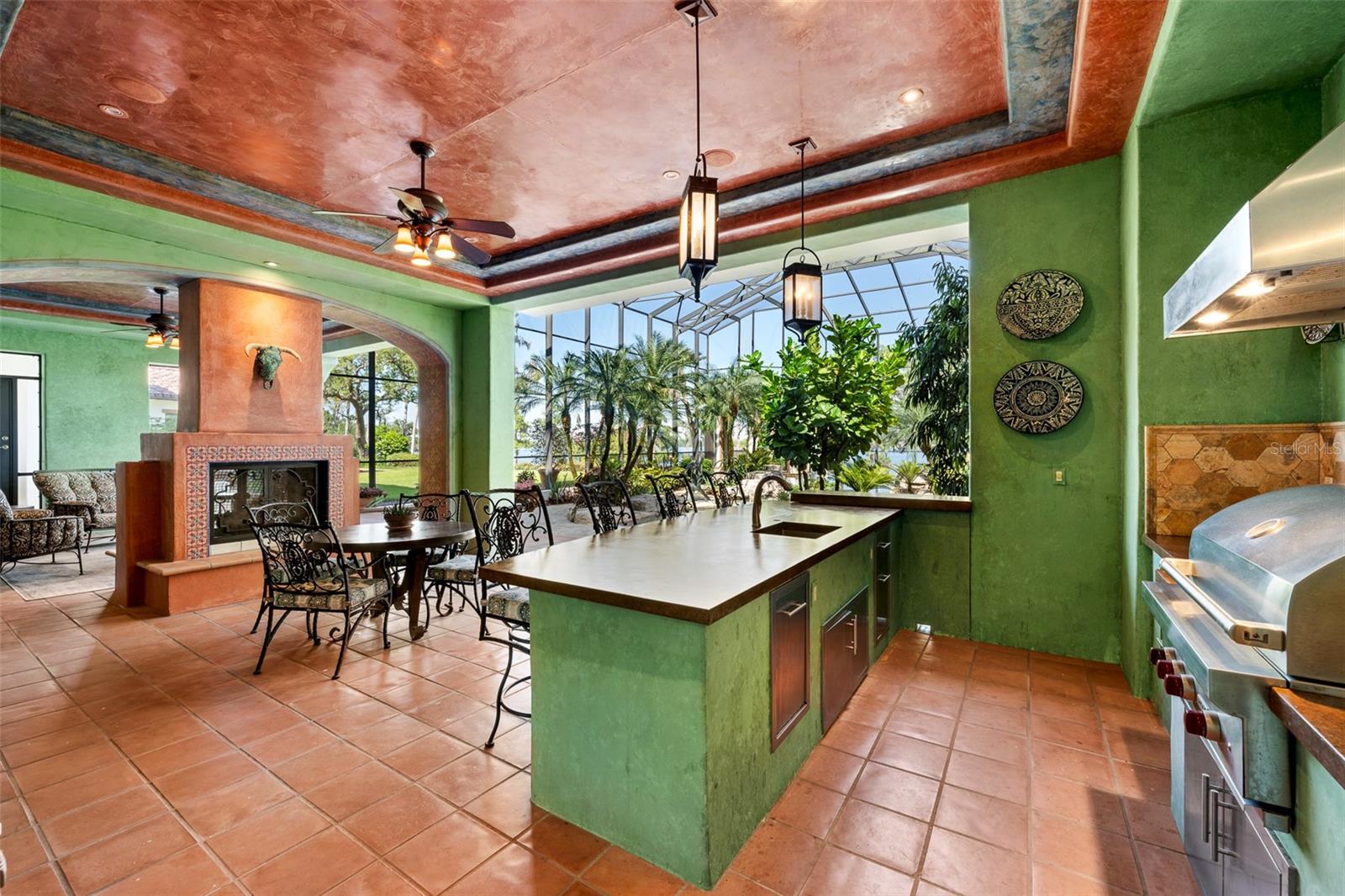 TB8379435 Property Photo