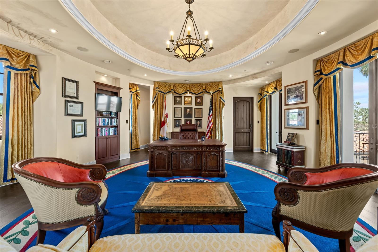 TB8379435 Property Photo