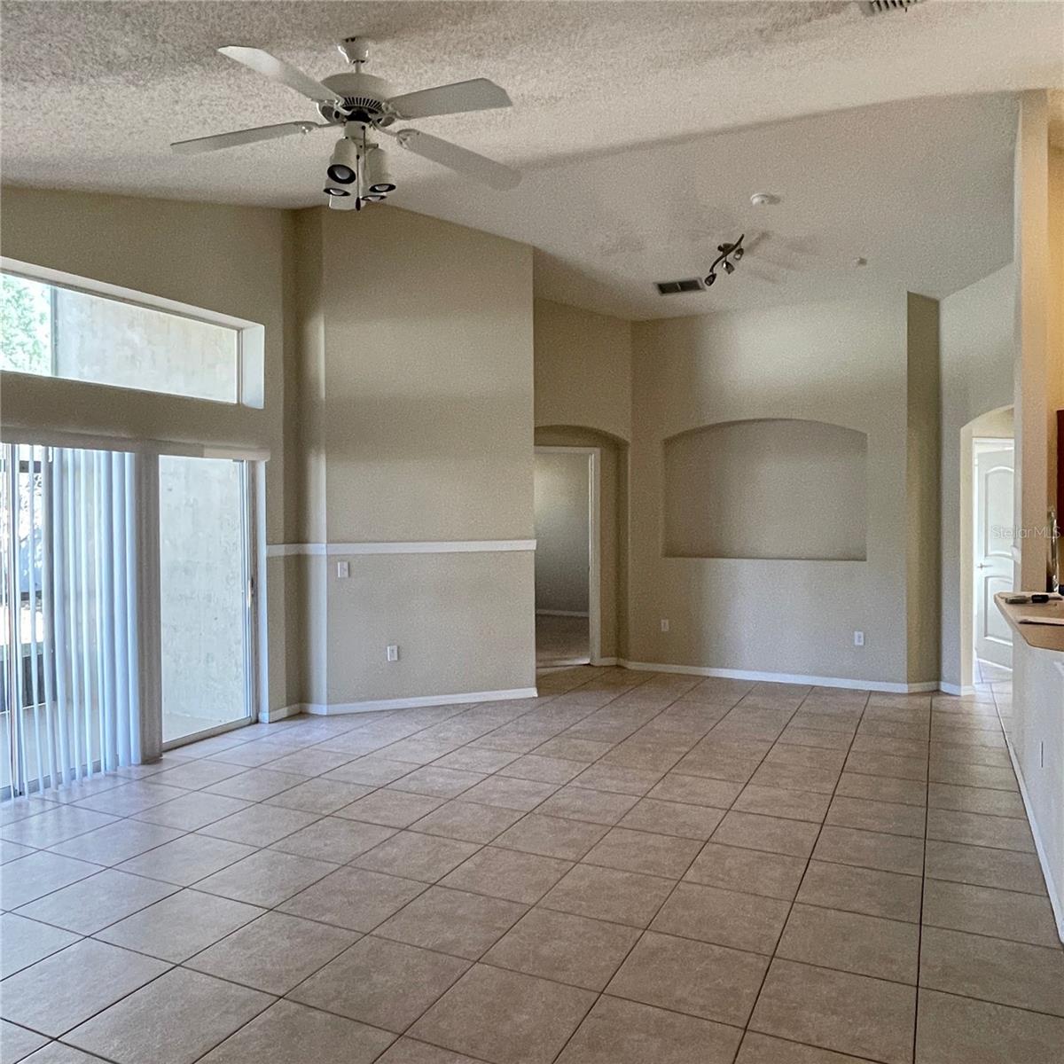 158 QUEEN MARY DR, DAVENPORT, FL, 33837