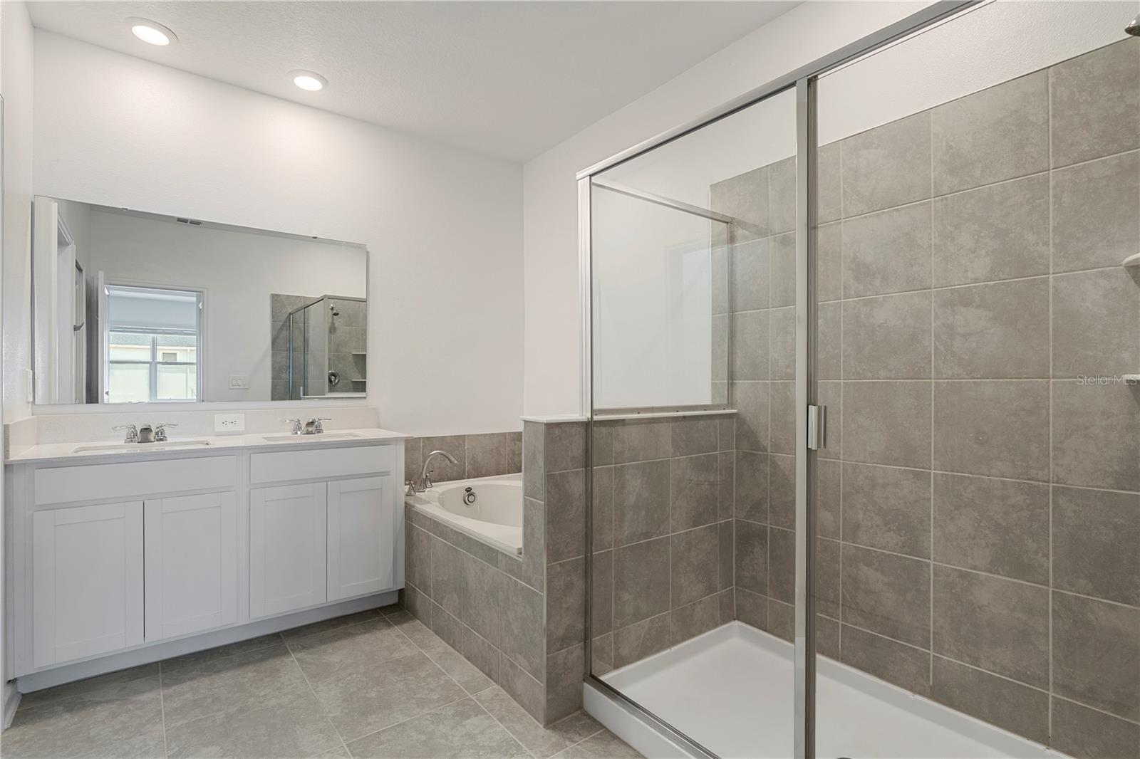 264 NINE IRON DR, DAVENPORT, FL, 33896