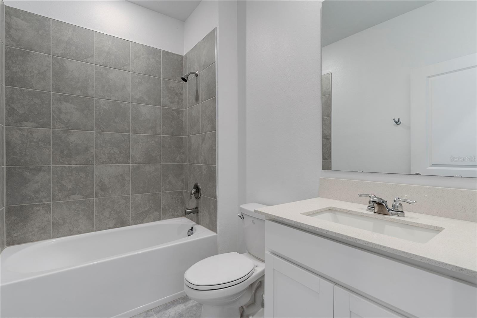 264 NINE IRON DR, DAVENPORT, FL, 33896