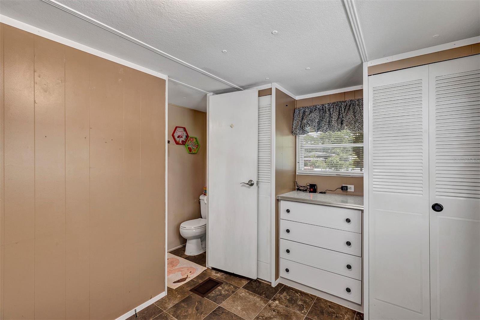 26132 FERN LN, ASTATULA, FL, 34705