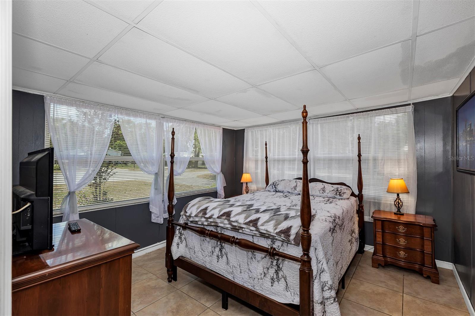 26132 FERN LN, ASTATULA, FL, 34705