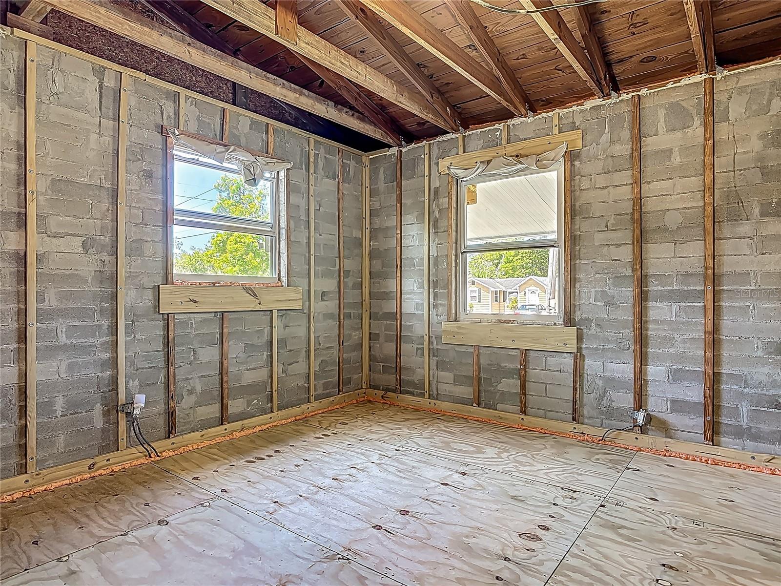 288 N SENECA ST, DAYTONA BEACH, FL, 32114