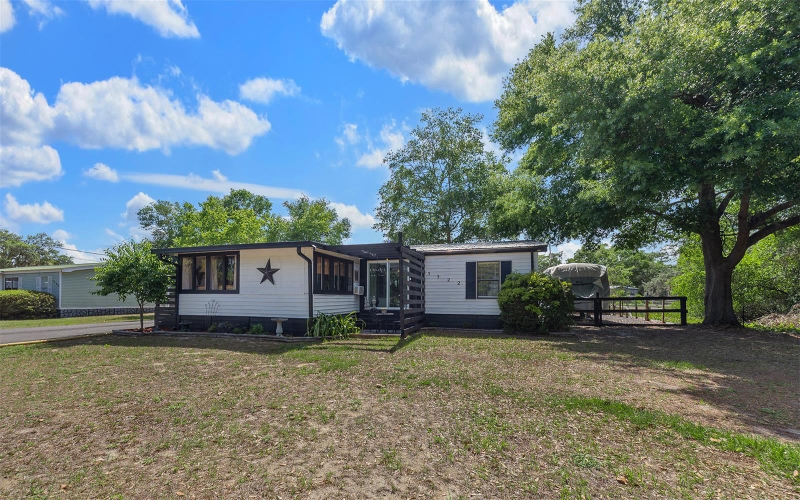 5322 SE 183RD AVENUE RD, OCKLAWAHA, FL, 32179