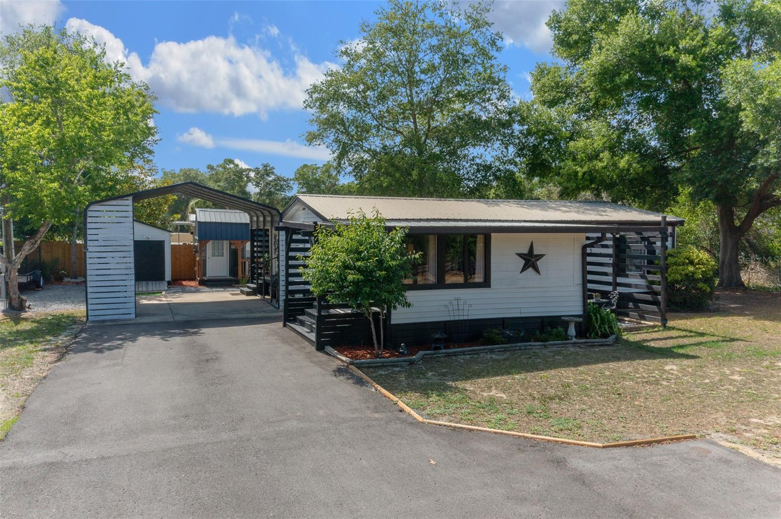5322 SE 183RD AVENUE RD, OCKLAWAHA, FL, 32179
