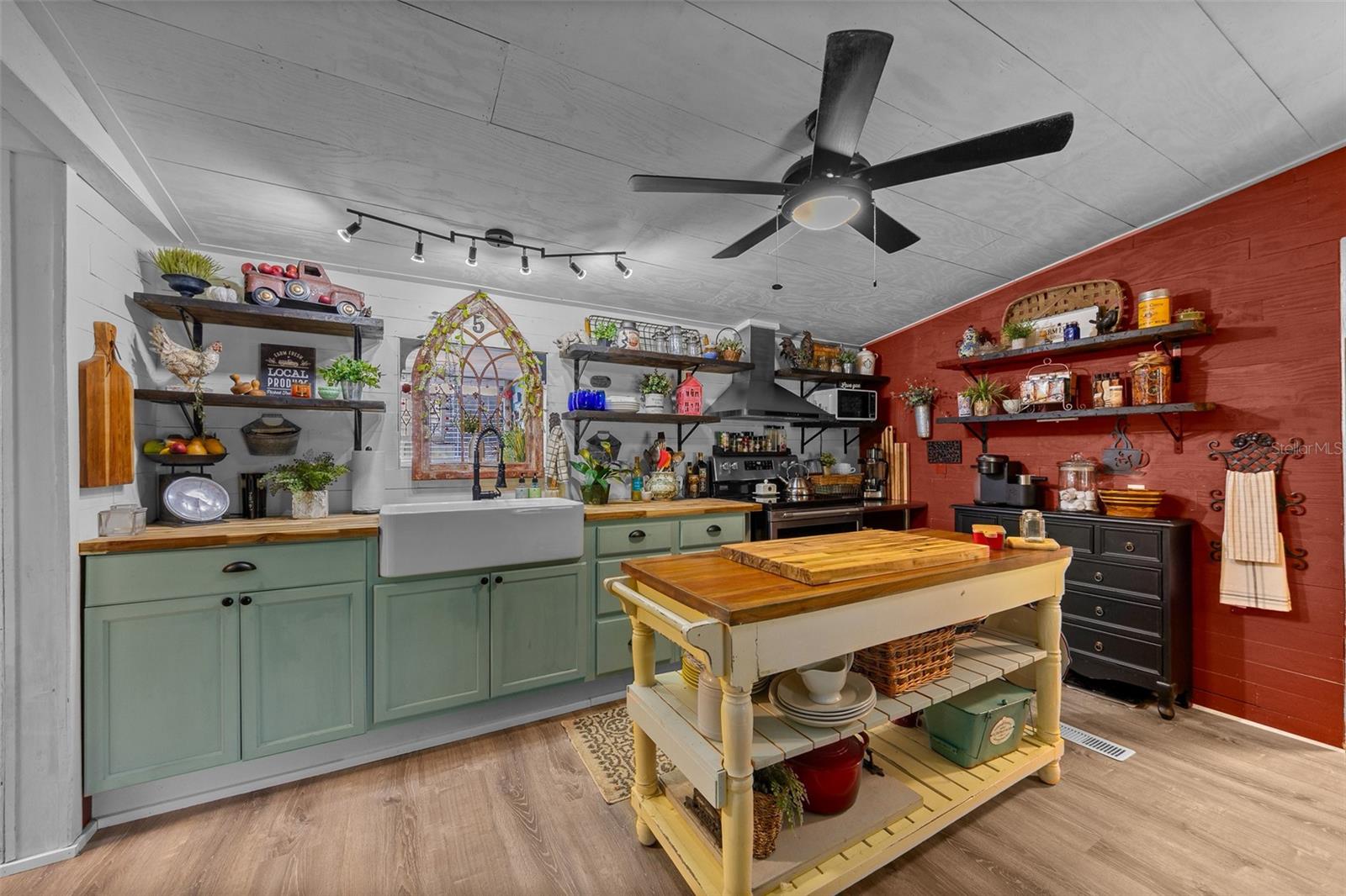 5322 SE 183RD AVENUE RD, OCKLAWAHA, FL, 32179
