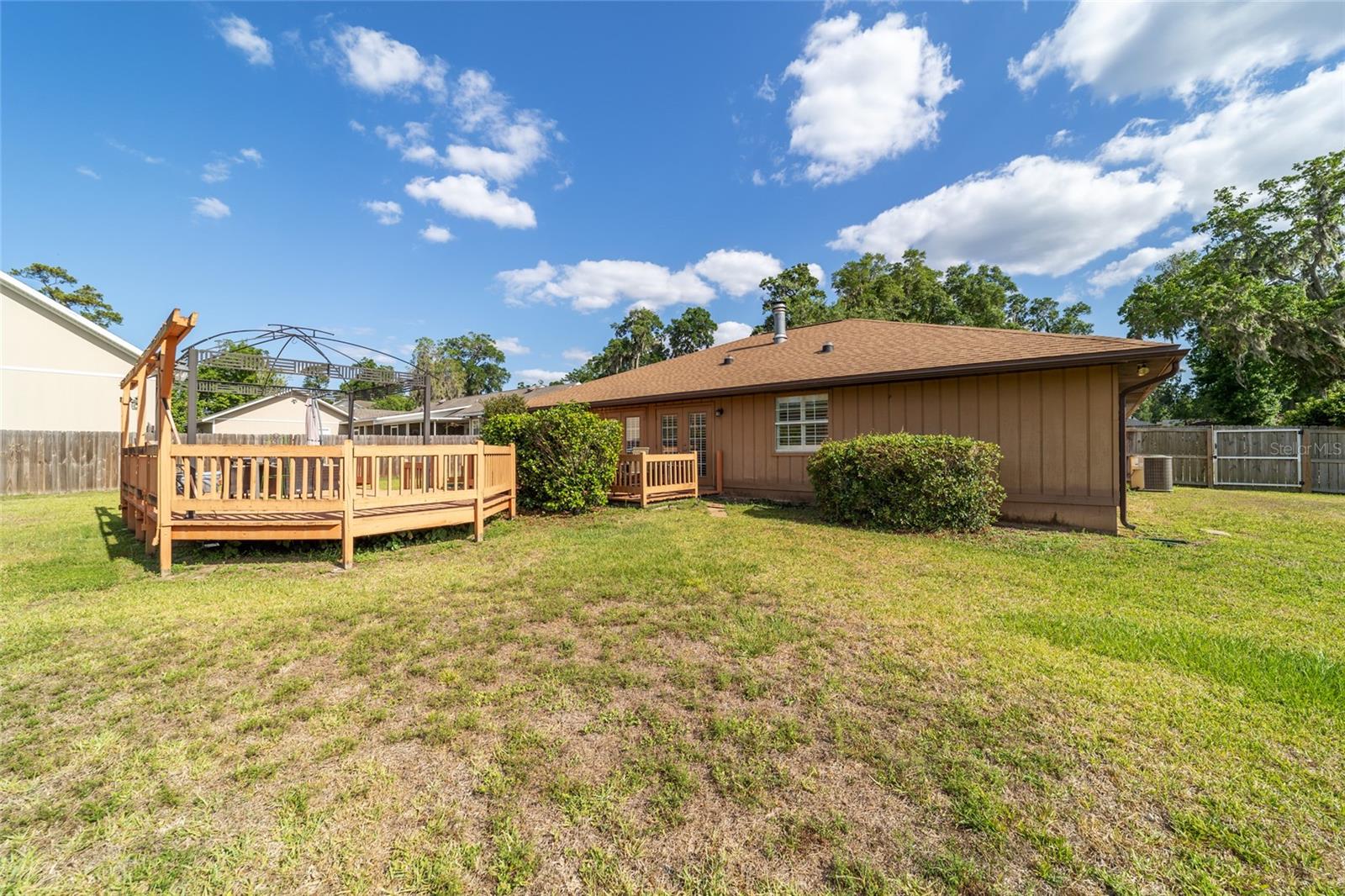 2045 SE 32ND ST, OCALA, FL, 34471