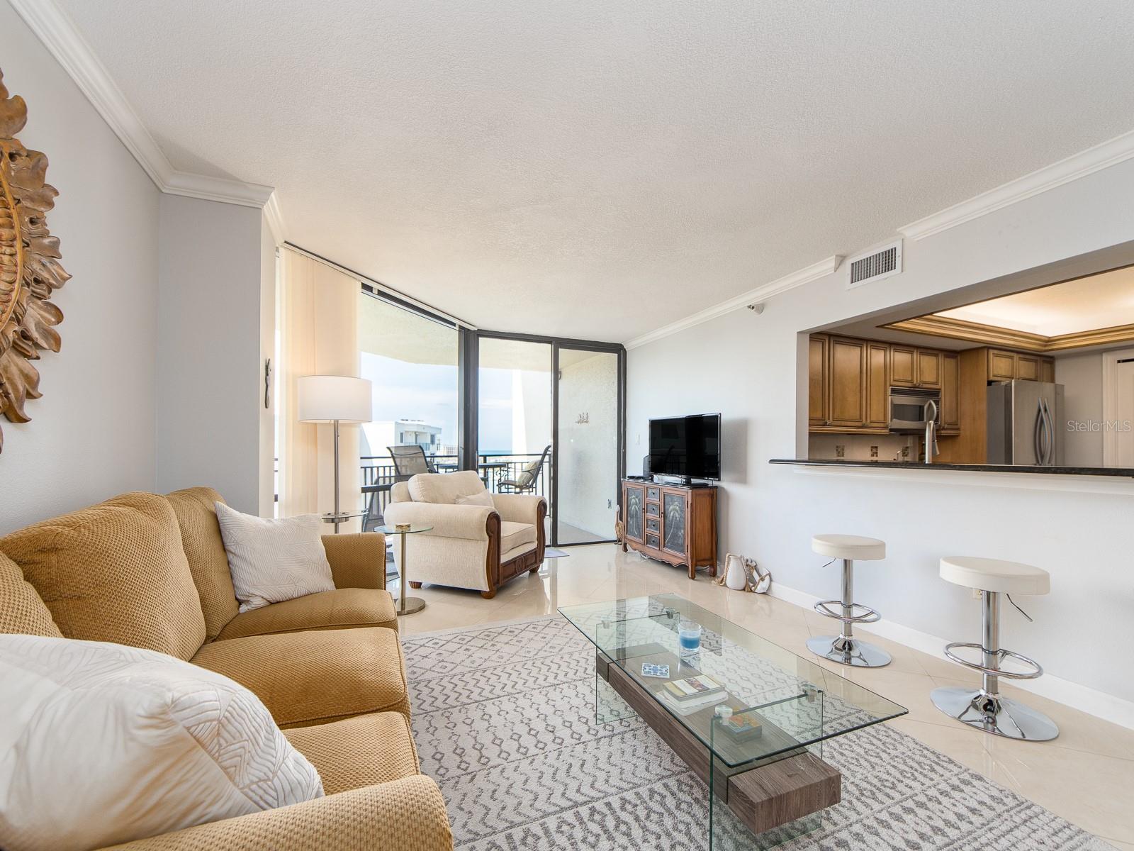 690 ISLAND WAY #1011, CLEARWATER BEACH, FL, 33767