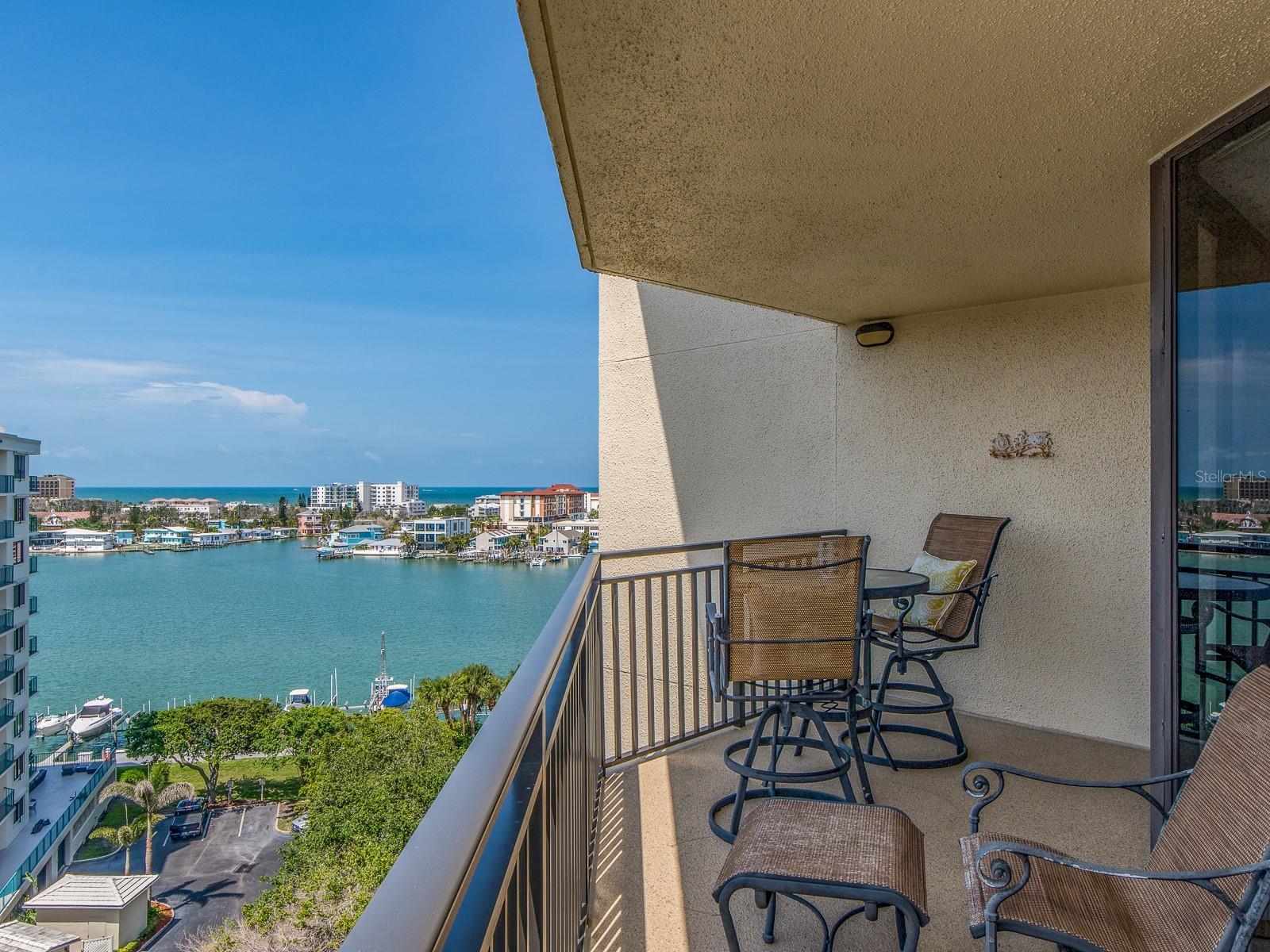 690 ISLAND WAY #1011, CLEARWATER BEACH, FL, 33767