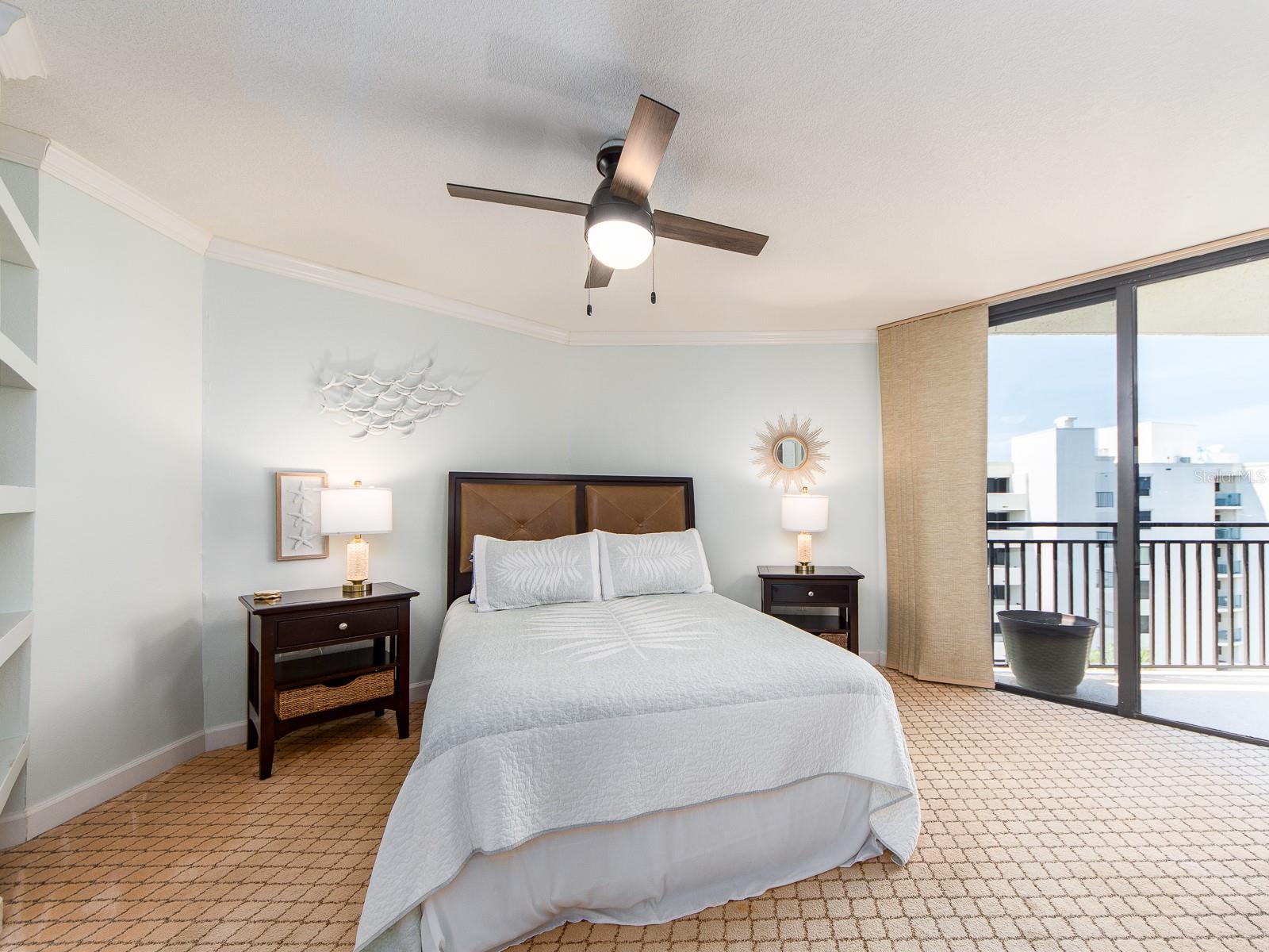 690 ISLAND WAY #1011, CLEARWATER BEACH, FL, 33767