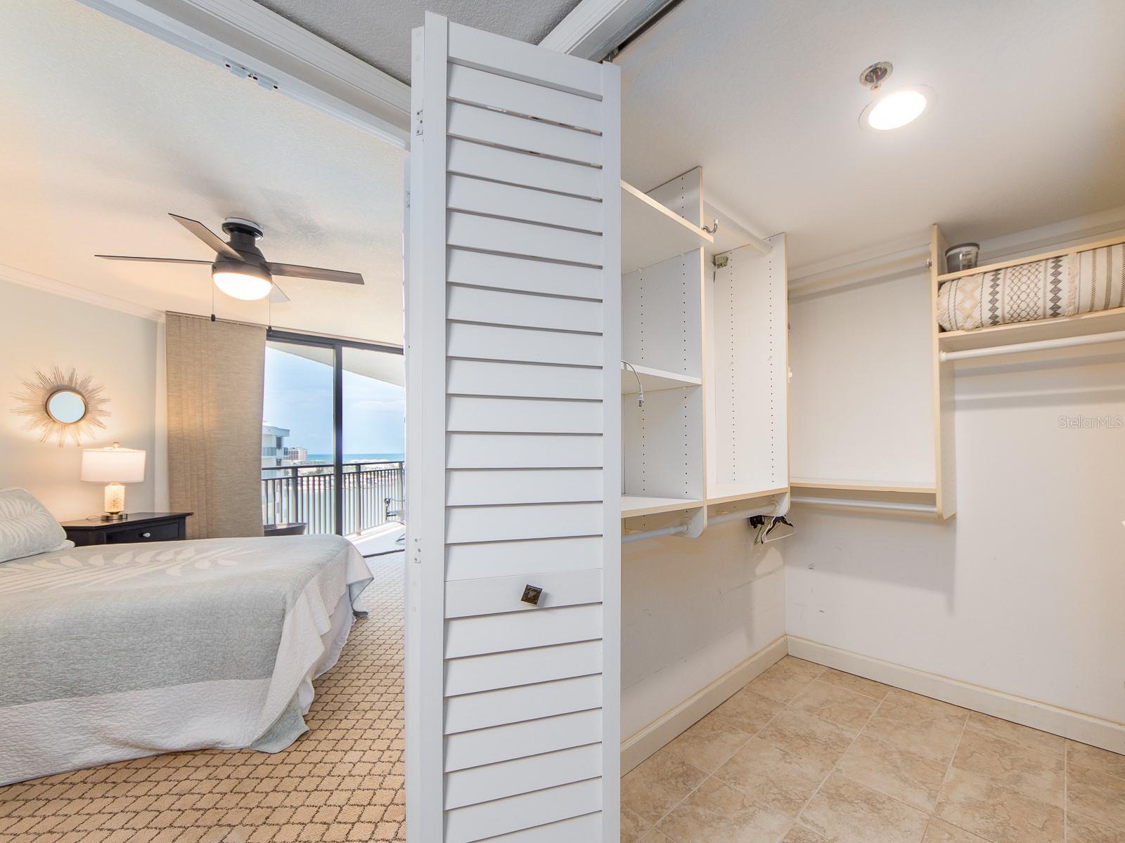 690 ISLAND WAY #1011, CLEARWATER BEACH, FL, 33767