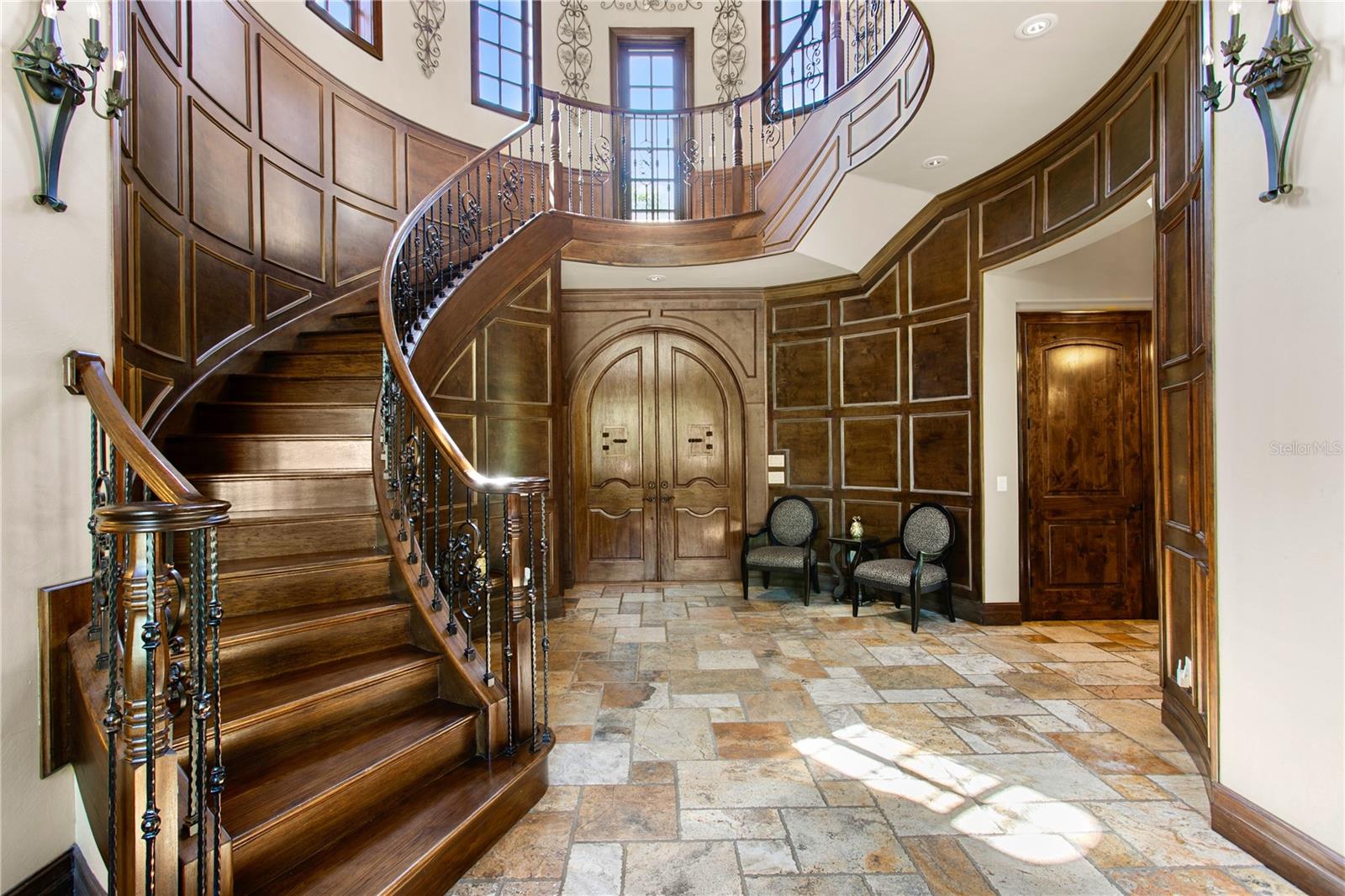 TB8379522 Property Photo