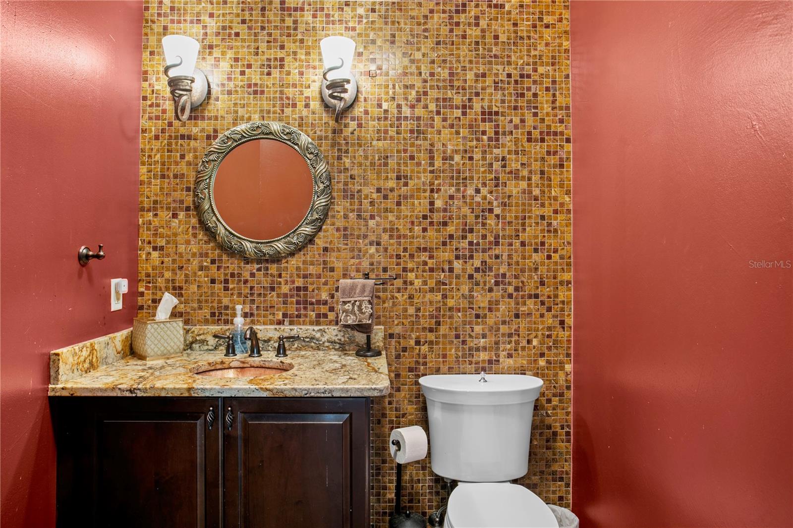 TB8379522 Property Photo