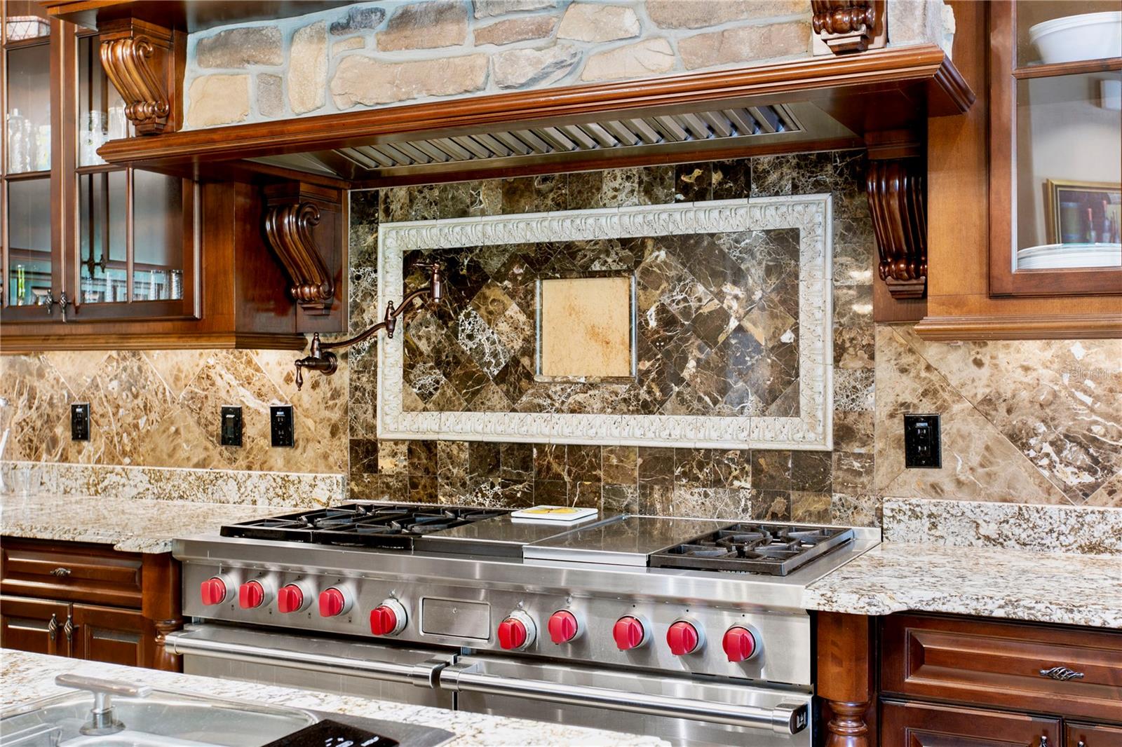 TB8379522 Property Photo