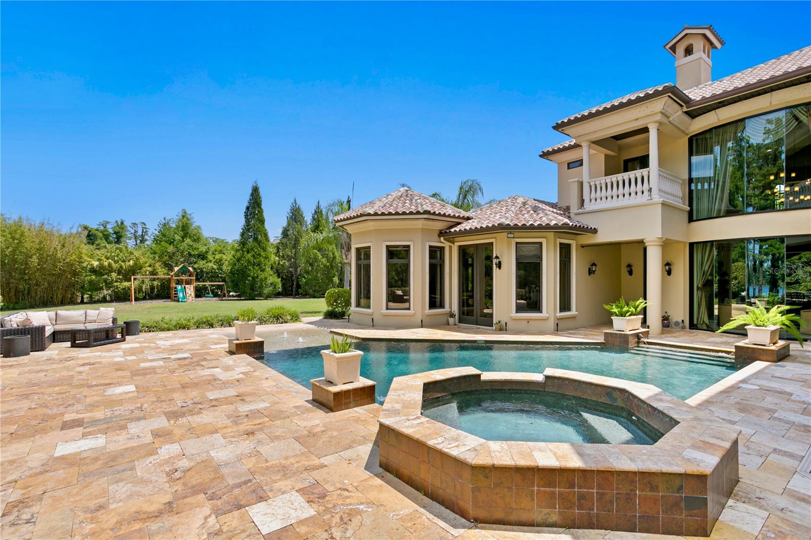 TB8379522 Property Photo