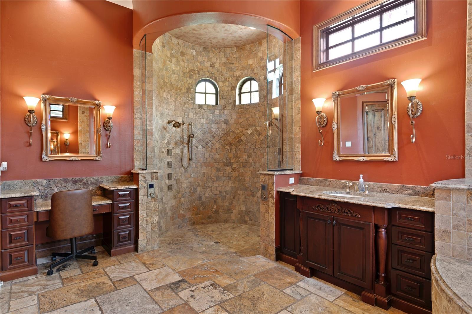 TB8379522 Property Photo