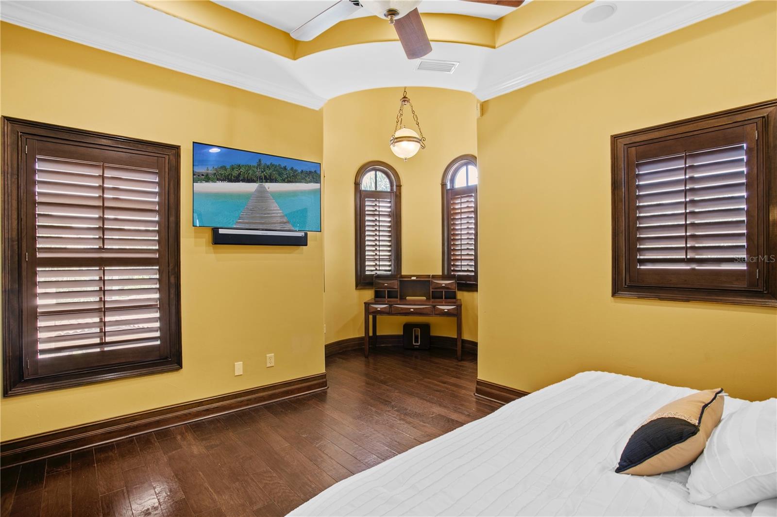 TB8379522 Property Photo