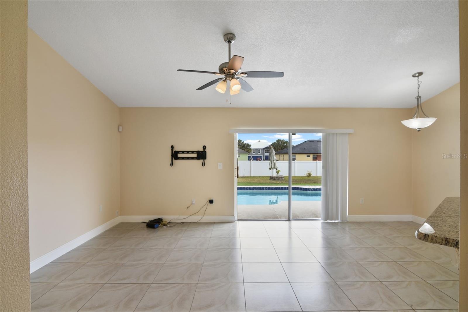 854 MENDOZA DR, KISSIMMEE, FL, 34758