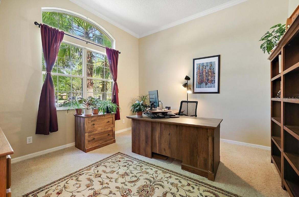 105 E BLUE WATER EDGE DR, EUSTIS, FL, 32736