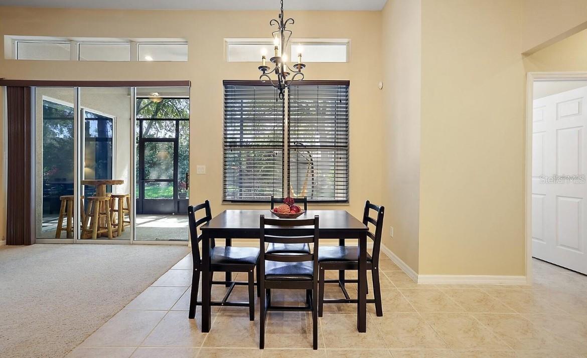 105 E BLUE WATER EDGE DR, EUSTIS, FL, 32736