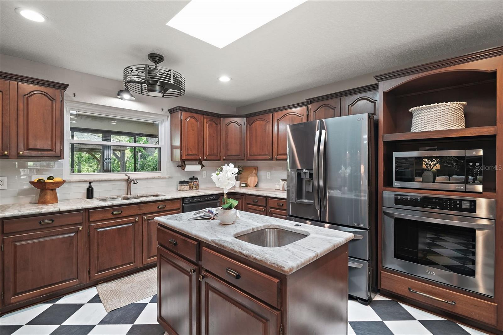 32132 HICKORY LN, SORRENTO, FL, 32776