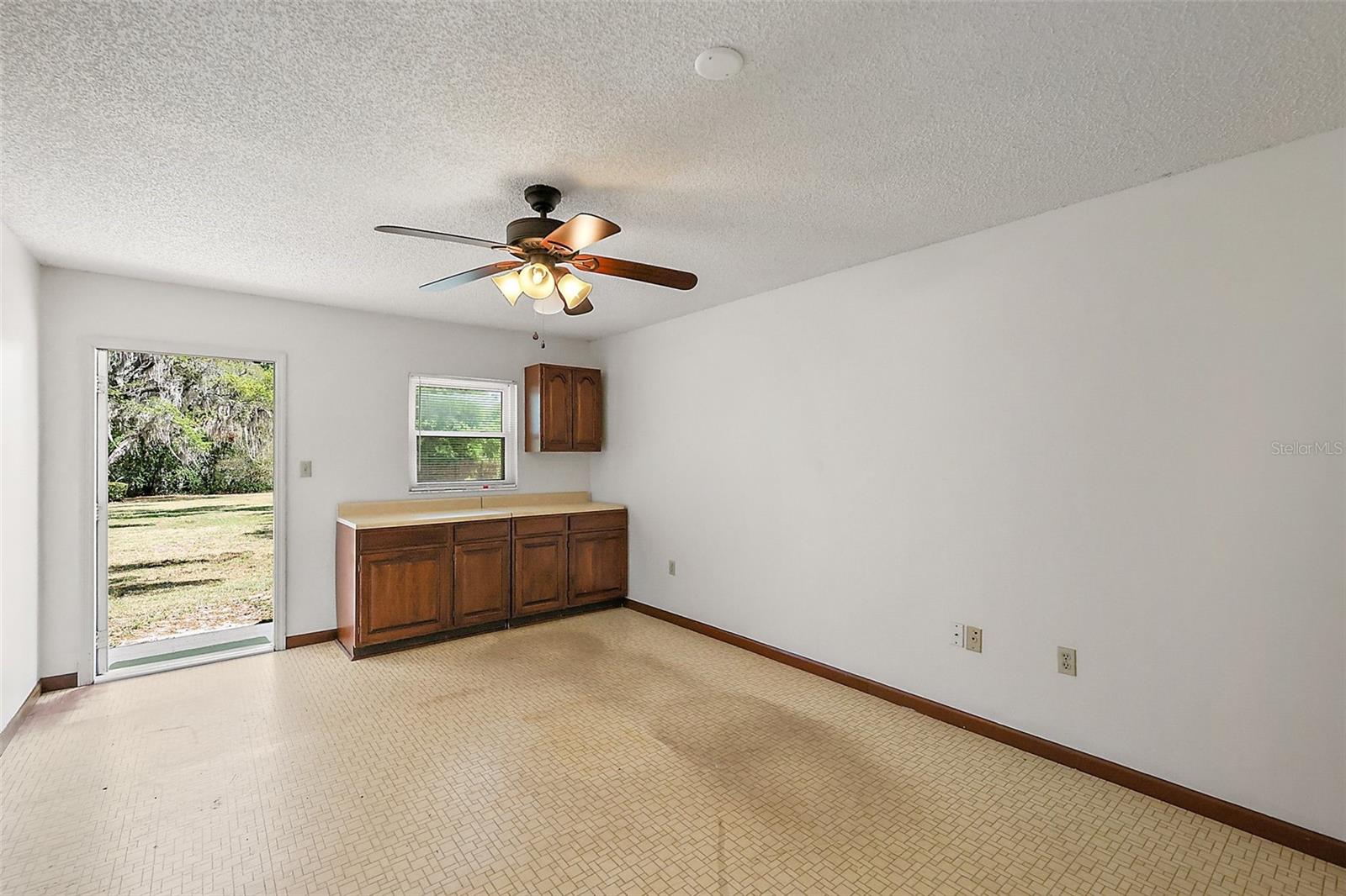 32132 HICKORY LN, SORRENTO, FL, 32776