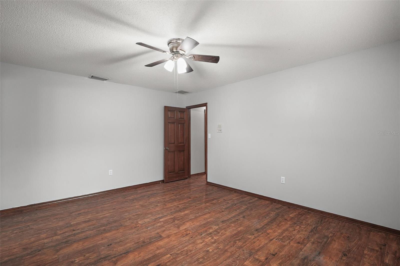 32132 HICKORY LN, SORRENTO, FL, 32776
