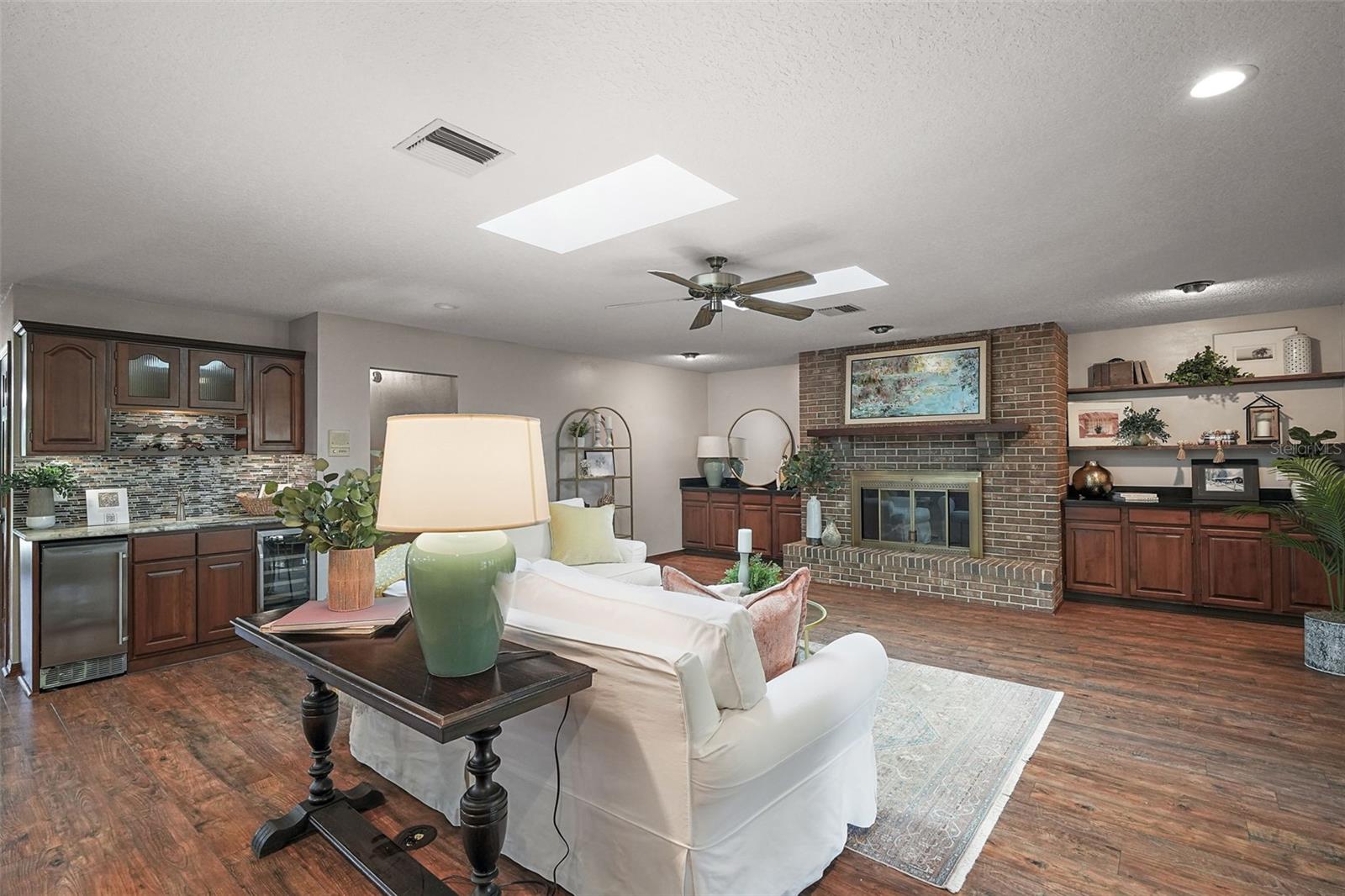 32132 HICKORY LN, SORRENTO, FL, 32776